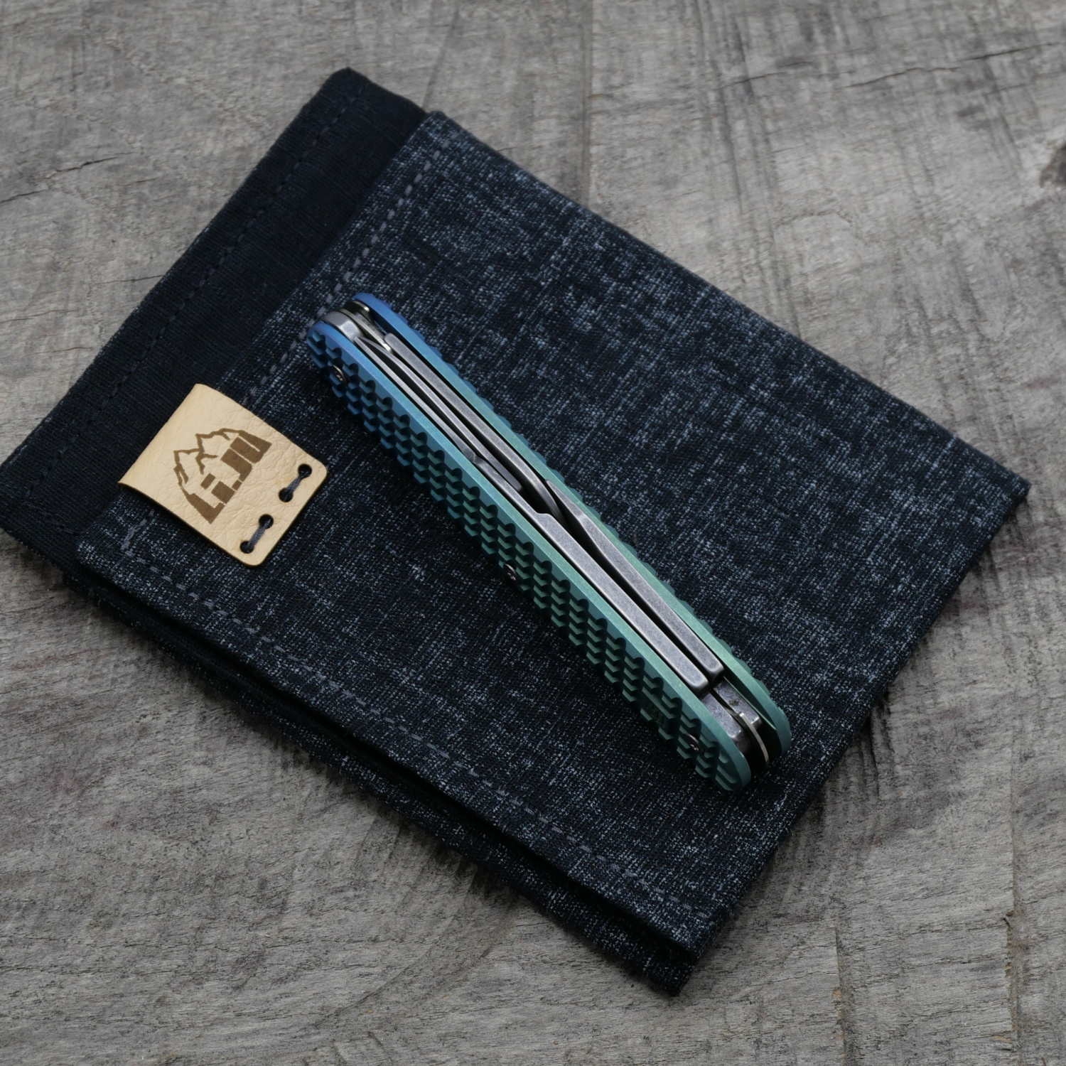 Li.JU MOD - TITAN - HARDFRAGGED - anodisiert stonewashed - ELECTRICIAN SLIM - Titan Grade 5  (Ti 6AI 4V)  - 93mm